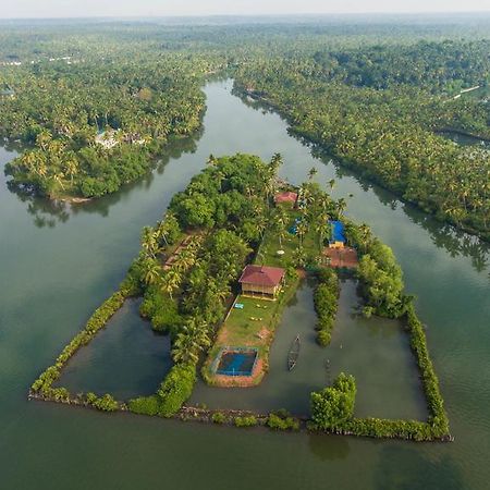 Vinis Farm - A Private Island Stay -Privacy Redefined !!! Mundrothuruth Ngoại thất bức ảnh