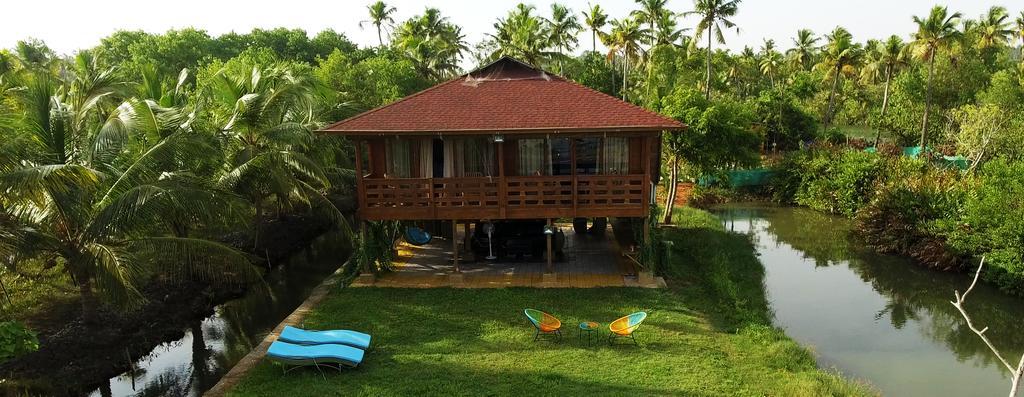 Vinis Farm - A Private Island Stay -Privacy Redefined !!! Mundrothuruth Ngoại thất bức ảnh